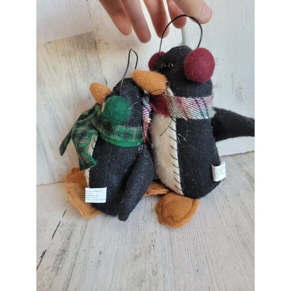 Plush felt penguin couple pair ornament Xmas ear muff set - Picture 6 of 8